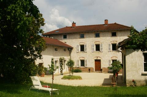 Votre maison de maitres aux portes du Beaujolais Votre maison de maitres aux portes du Beaujolais